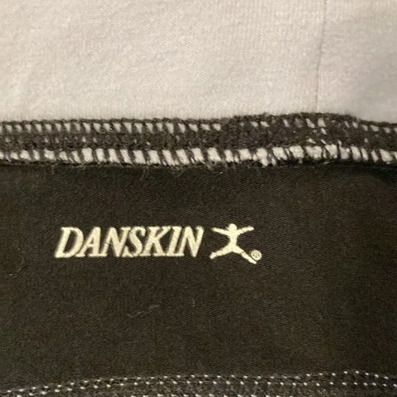 Danskin Black Cropped Knit Pants - Picture 5 of 13